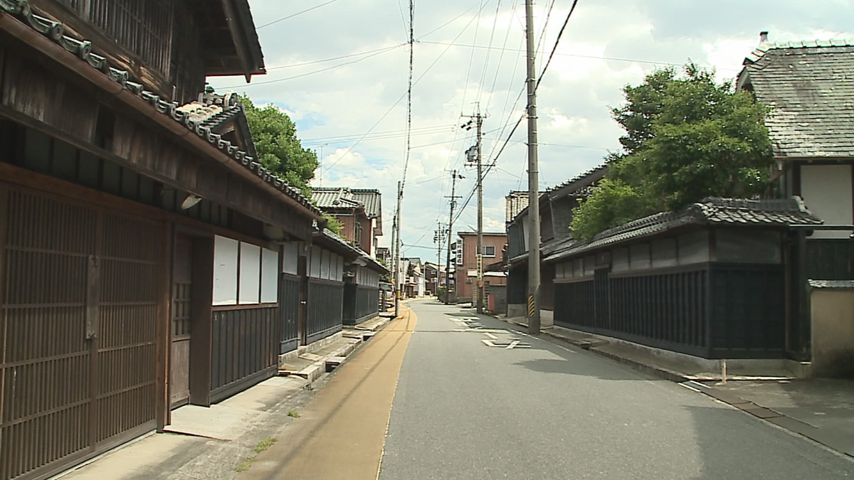 初瀬街道を歩く終着地・六軒への道